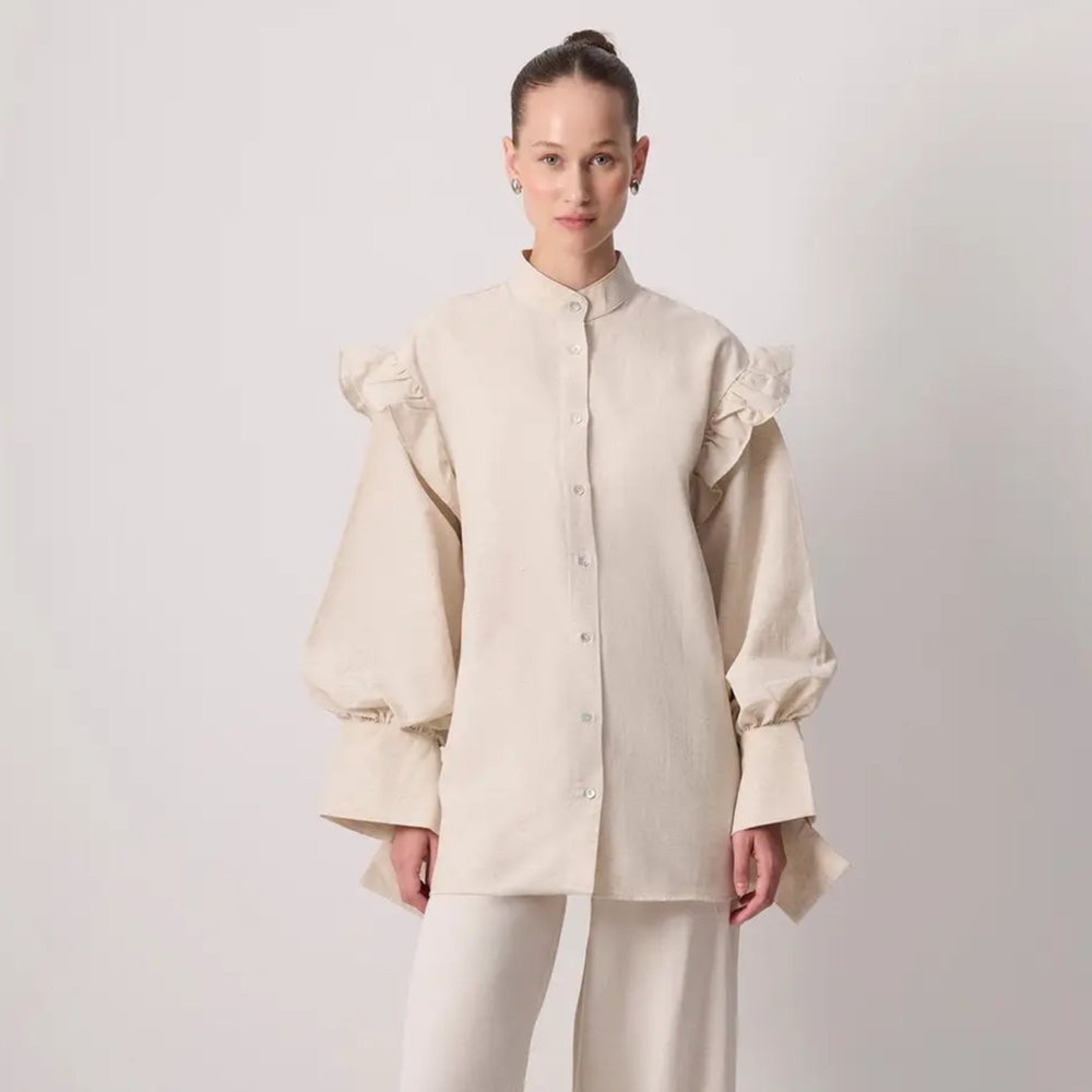 CLEARANCE NWT TOUCHE PRIVE Brand Cream Statement Sleeve Shirt